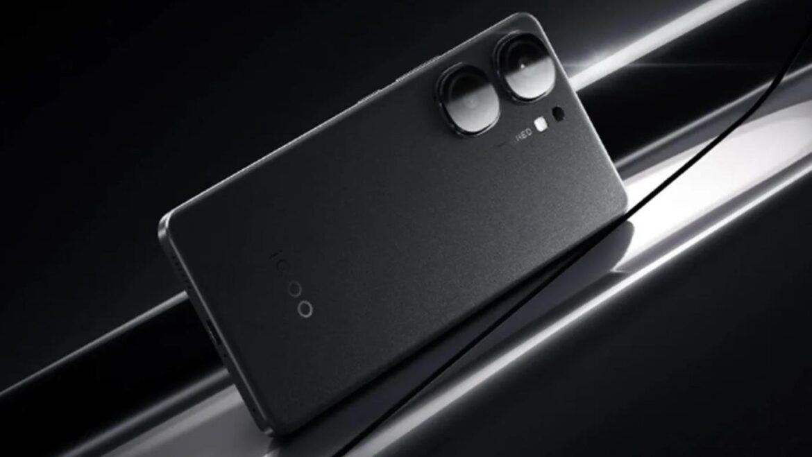 1400x788hangi Amiral Gemisi Model Ne Zaman Satisa Sunulacak